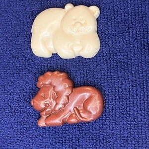 RARO VINTAGE Fisher Price Fun W Food 2 cracker animali biscotti leone e orso - Foto 1 di 7