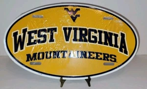 Etiqueta de matrícula de aluminio en forma de fútbol americano WVU de West Virginia University 6"x12" - Imagen 1 de 6