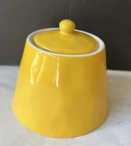 Yellow Maxwell & Williams Designer Krinkle Stoneware Sugar Bowl - Picture 1 of 5