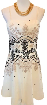 Vestido de tul blanco adornado plateado y negro de fiesta MASQUERADE para mujer 9/10 Foto 1 de 4