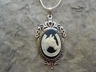 BEAUTIFUL HORSE AND HORSESHOE CAMEO NECKLACE- LUCKY - .925 SILV. PLATED - EQUINE