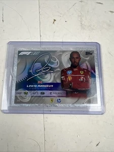 Topps F1 2025 Turbo Attax Lewis Hamilton #26 Signature Style  - Bild 1 von 6