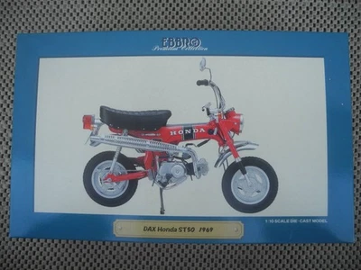 [Nuovo] Ebbro 1/10 Dax Honda ST50 1969 (Rosso) Rétro At That Time - Immagine 1 di 4
