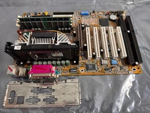 Bundle: Gigabyte GA-BX2000 Slot 1 Mainboard + Pentium III 500MHz - PCI ISA Retro - Photo 1/4