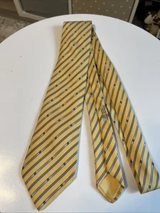Corbata Hermes 100% seda rayas amarillas más patrón de estrellas. 7473 HA. - Imagen 1 de 11