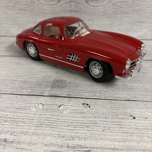 Burago 1/18 Scale Diecast RED 1954 Mercedes Benz 300SL Gullwing Excellent Shape - Picture 1 of 12