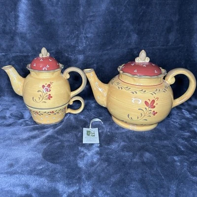 Juego de tetera Demdaco Bienvenue French Country amarillo y rojo floral 2003 Foto 1 de 4