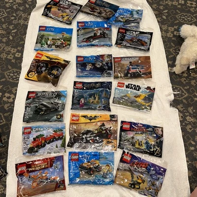 Lot 18 New Lego Polybags  Batman Star Wars Harry Potter Mario Marvel Lego City - Image 1 of 4