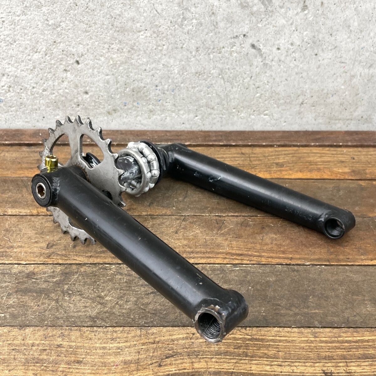 GT Single Chainring Cranksets for BMX Bike - Old School for GT Single Chainring Cranksets for BMX Bike - Old School for