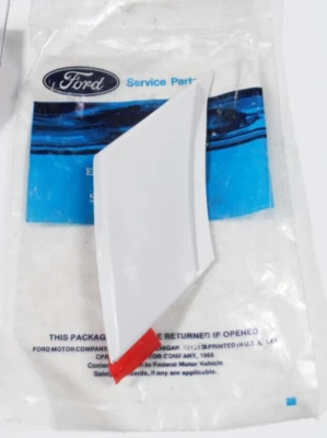 NOS 1988 - 1993 Lincoln Continental Left Quarter Moulding -White E8OY-5429077BW - Image 1 of 3