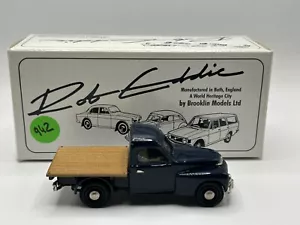 Camioneta fotovoltaica Volvo Rob Eddie RE 23 1953; escala 1:43 Brooklin 1 de 400 Re23 942 - Imagen 1 de 10