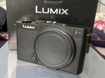 Panasonic Lumix S9 Body Schwarz DC-S9E-K Vollformat DSLM L-Mount Top Zustand - Bild 1 von 4