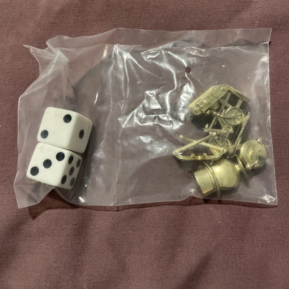 Piezas y dados monopolio vintage en tono dorado nuevos en paquete Foto 1 de 4
