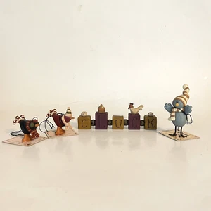 Lot of 4 Blossom Bucket Chicken Figures Suzi & B. Lloyd Miniatures Block Figure - Picture 1 of 13