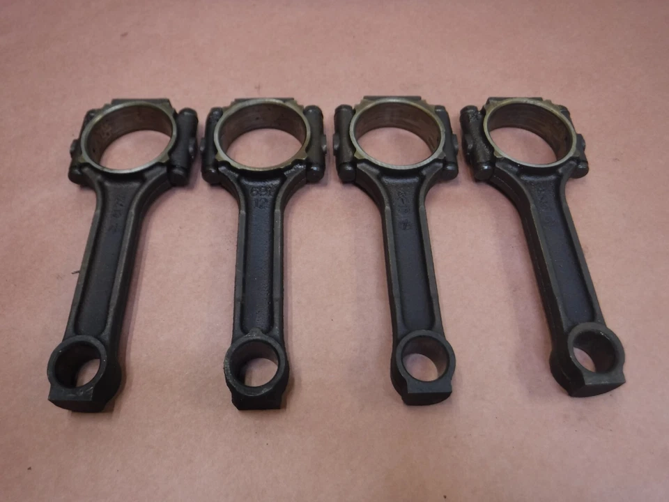 Jeep Wrangler TJ 87-02 4.0 6 cilindros 2.5 4 cilindros varilla de conexión fundida # 691 de fábrica Foto 1 de 2