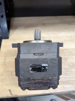 Bomba de engranajes interna Rexroth Hydraulics PGH4-21/020RR11VU2 Foto 1 de 4