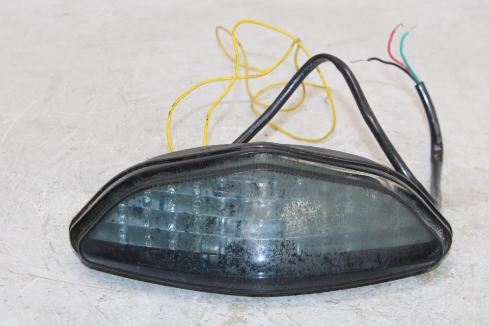 02-09 LUZ FRENO TRASERO SUZUKI VSTROM 1000 DL1000K Foto 1 de 4