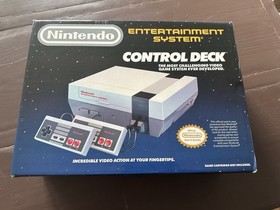 Consola Nintendo NES Control Deck System Completa En Caja Excelente Forma Con Manuales