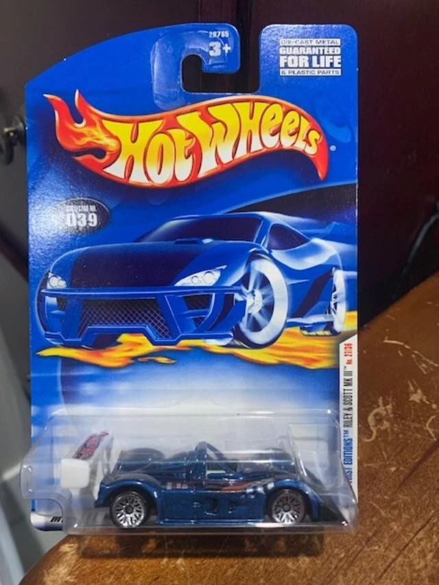 2001 Hot Wheels First Editions Riley & Scott MK III #39 (Small Back Wheels) - Image 1 of 1