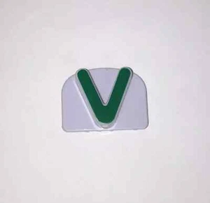 Leap Frog Fridge Phonics 2002 Replacement Uppercase Letter "V" ONLY - Picture 1 of 1