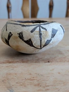Frühe Acoma Keramik Indianer weiß schwarz polychrom Schüssel 4" Samen Topf - Bild 1 von 9