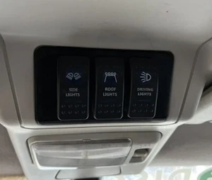 Land Rover Discovery 1 & 2 Roof Switch Panel - Picture 1 of 3