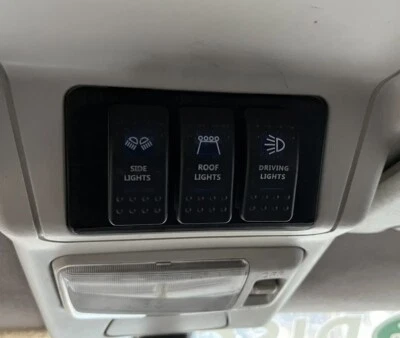 Land Rover Discovery 1 & 2 Roof Switch Panel - Image 1 of 3