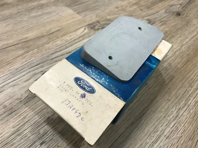 1968 69 FORD F SERIES TRUCK BRONCO NOS LH LIGHT REFLECTOR PAD GRAY C8TZ-13A493-C - Image 1 of 3