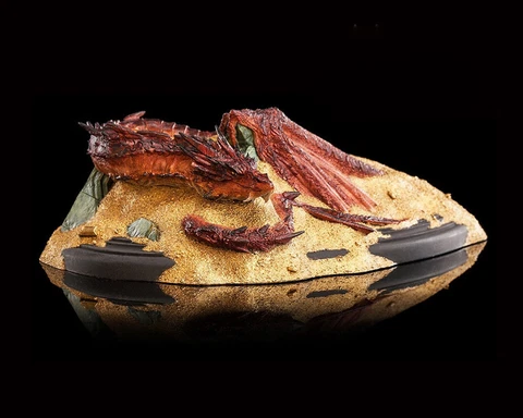 Weta The Hobbit The Desolation of Smaug Model SDCC Golden Dragon Model New Stock Cover