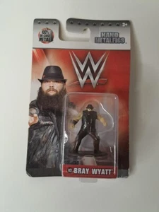 WWE Bray Wyatt Mano Metals NUOVO in confezione - Foto 1 di 2