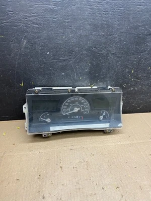 2004 年林肯镇汽车测速表仪表组 U4686 DG — 第 1/4 张图片