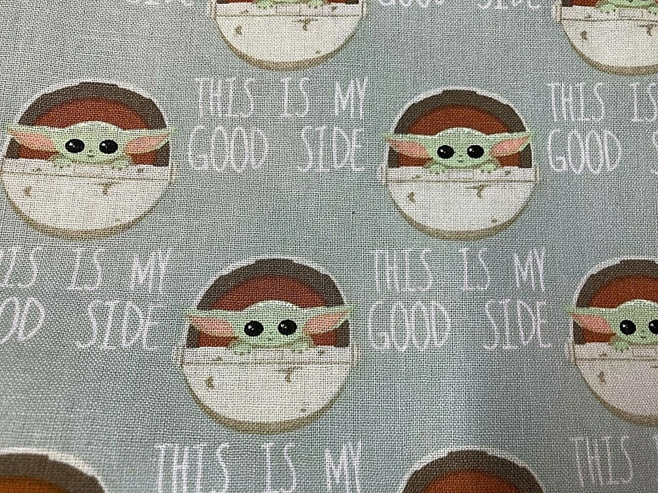 Nuevo Star Wars Mandalorian The Child My Good Side Tela 100% Algodón 18" x 22"   Foto 1 de 1