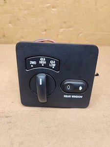 🏁 05-07 Ford F250 F350 Superduty 4X4 Transfer Case Rear Window Switch #343 - Picture 1 of 6