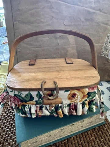 1986 Longaberger Kiddie Purse Basket w/Garden Splendor Liner, Protector & Lid Cover