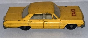 VINTAGE MATCHBOX SERIES NO. 20 CHAEVROLET IMPALA TAXI DIE CAST CAR Yellow white - Picture 1 of 8