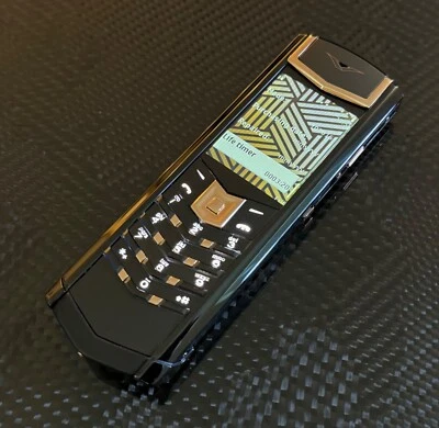 VERTU Signature S ULTIMATE BLACK DLC WITH 18K ROSE GOLD Global GSM luxury Phone - Image 1 of 4