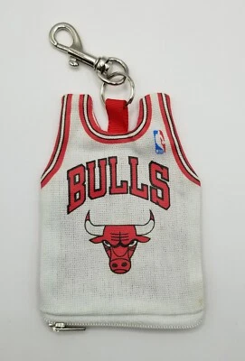 老式芝加哥公牛队球衣钥匙链硬币袋/钱包全新/全新 — 第 1/4 张图片