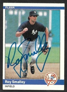 1984 FLEER #142  Roy Smalley  NEW YORK YANKEES  SIGNED AUTOGRAPH AUTO COA