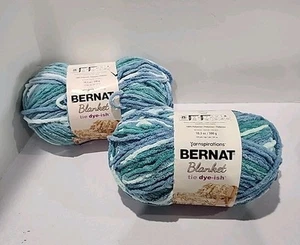 Bernat Decke Batik-Ish Garn Tropical Sea 2 @ je 10,5 Unzen Yarnspirations - Bild 1 von 6