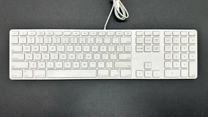 Genuine Apple IMAC Wired Keyboard A1243 USB In Good Condition - Photo 1/7