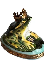 Limoges Peint Main Frog Prince Trinket Box Signed France Gold Accents - Picture 1 of 6
