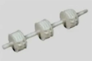 Rodillo de alimentación de papel HP RC1-0920 HP 2300 - eje de plástico blanco con tres rodillos - Imagen 1 de 1