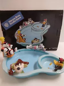 De colección. 2000 Warner Bros Studio Store Looney Tunes Playa Chip & Dip Pool Plate ¿nuevo? - Imagen 1 de 12