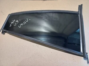BMW E36 REAR LEFT DOOR QUARTER WINDOW WITH SEAL 8188837 / 43R000981 / 8171047 - Picture 1 of 4
