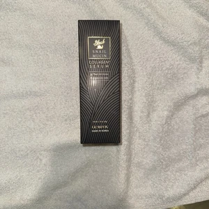 Suero de colágeno GLAMFOX Black Snail Mucin 1,76 oz/50 g - Nuevo y sellado - Imagen 1 de 4