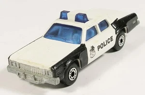 MATCHBOX 10 PLYMOUTH GRAN FURY POLICE CAR DEEPER BLUE GLASS UB ENGLAND - Picture 1 of 5