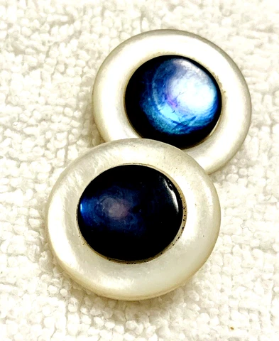Lot of 2 Vintage Blue Eye Luminous Shell Pearl MOP 7/8" Sewing Buttons S29 Cover