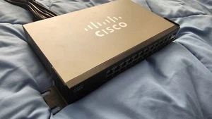 Cisco SG 102-24 v2 24 Ports Rack-mountable Switch Mini-GBIC Gigabit Ethernet - Zdjęcie 1 z 4