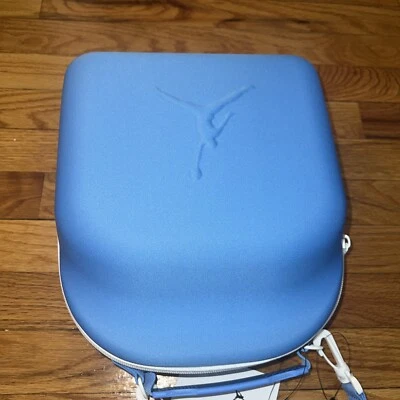 NUEVO CON ETIQUETAS NIKE AIR JORDAN AUTÉNTICO JUMPMAN UNIVERSIDAD SOMBRERO BOLSO ESTUCHE DE VIAJE TARHEEL UNC Foto 1 de 4