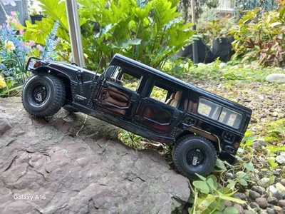 Hummer H1 Black Scala 1:18 Maisto. - Immagine 1 di 4